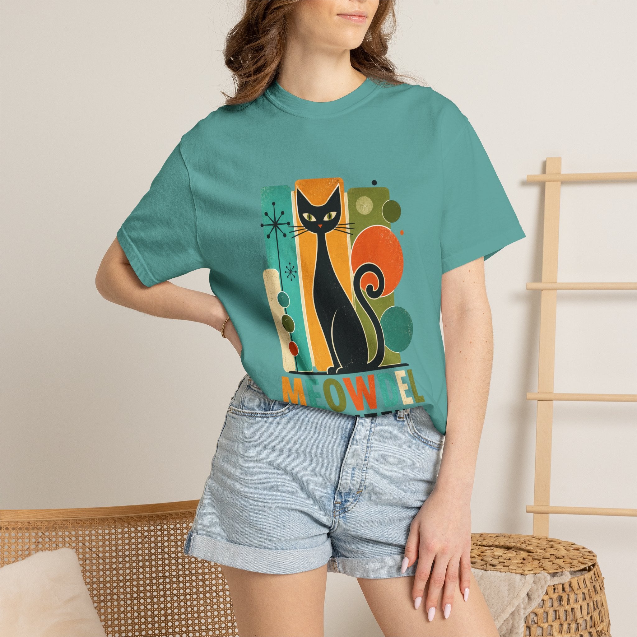 Meowdel Citizen Retro Cat T-Shirt